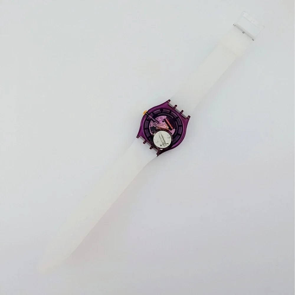Vintage 1994 Swatch Gent Quasimodo GV108 Notre Dame Stained Glass 34mm Watch